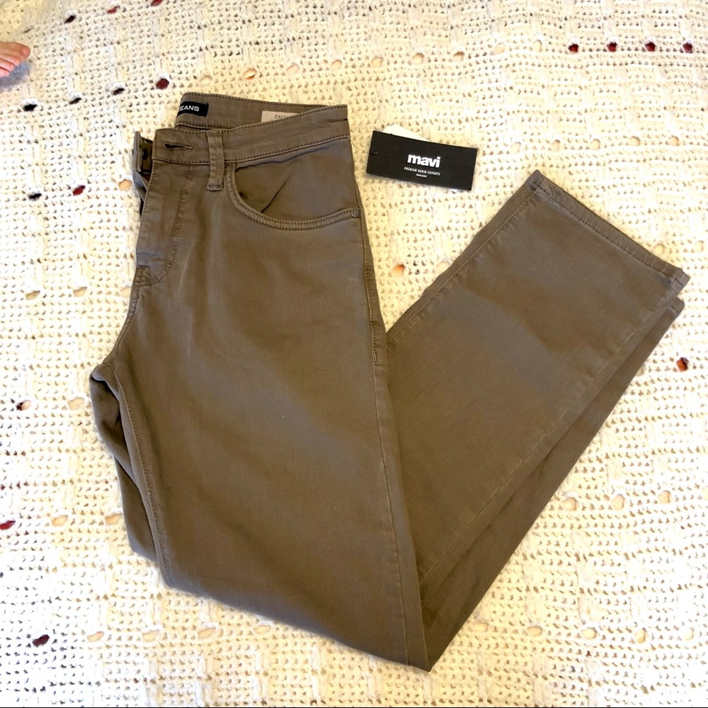 NWT Zach Straight Leg Mavi Brown Denim